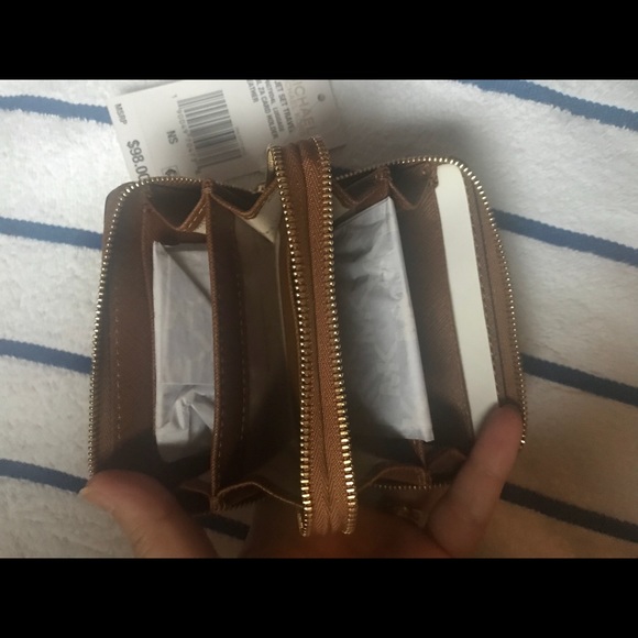 Michael Kors - Picture 4 of 6